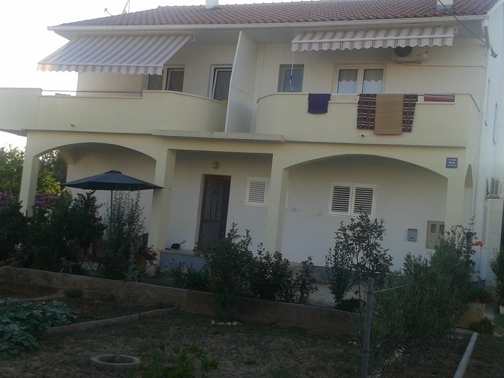 Apartments Maco Petrčane Habitación foto